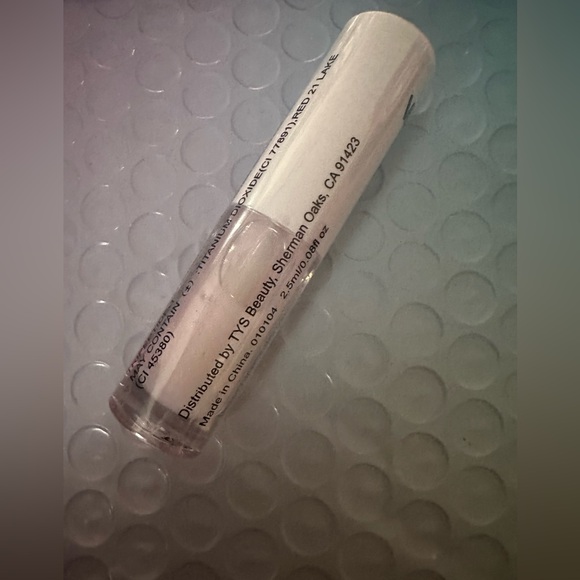 TYS Beauty plumping gloss - Picture 2 of 2
